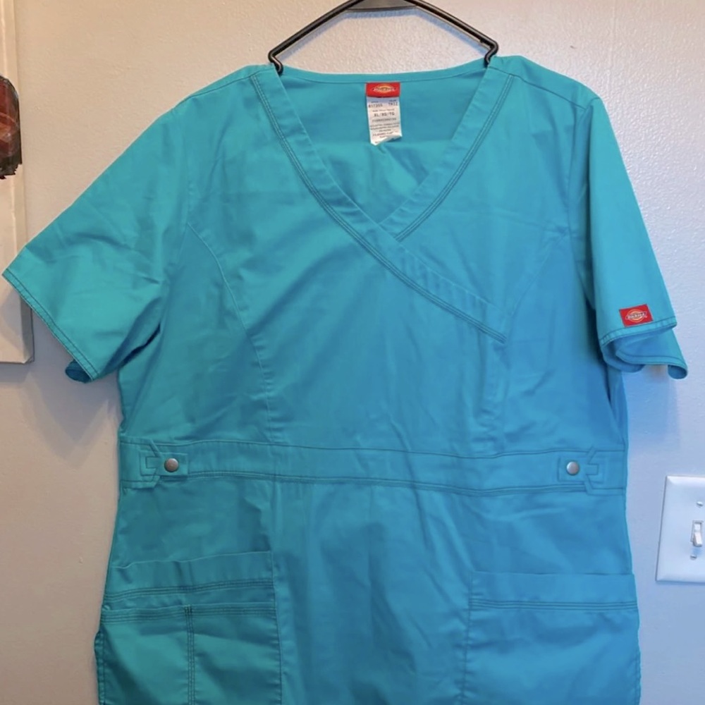 Aqua Dickies scrub set, size XL